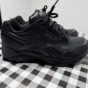 Reebok Black Leather Work Shoes Women’s 8 Wide DMX Comfort Normcore Walking Work